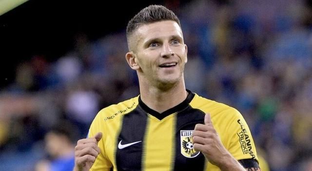 足的细致研 足的细致研