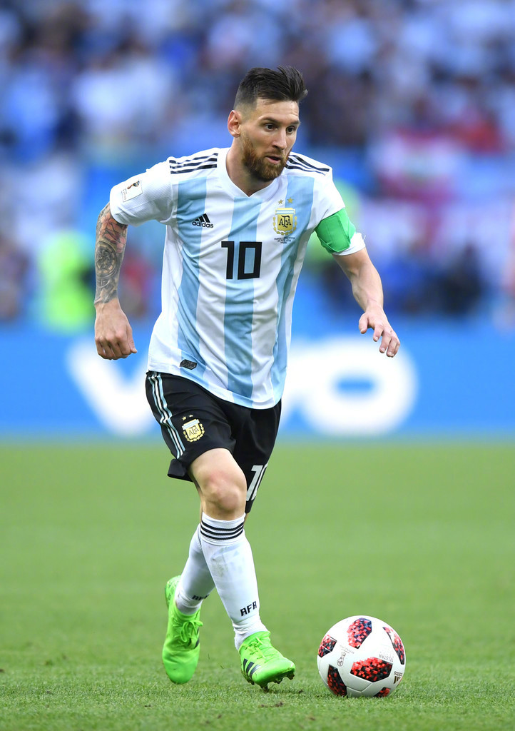 湖人连遭三 湖人连遭三